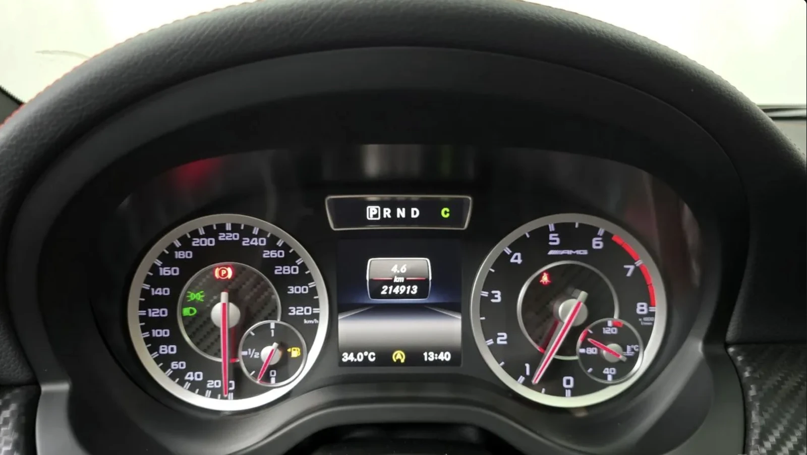 Mercedes-Benz A45 AMG CARBON / ПАНОРАМА / CARPLAY / , снимка 10 - Автомобили и джипове - 54868922