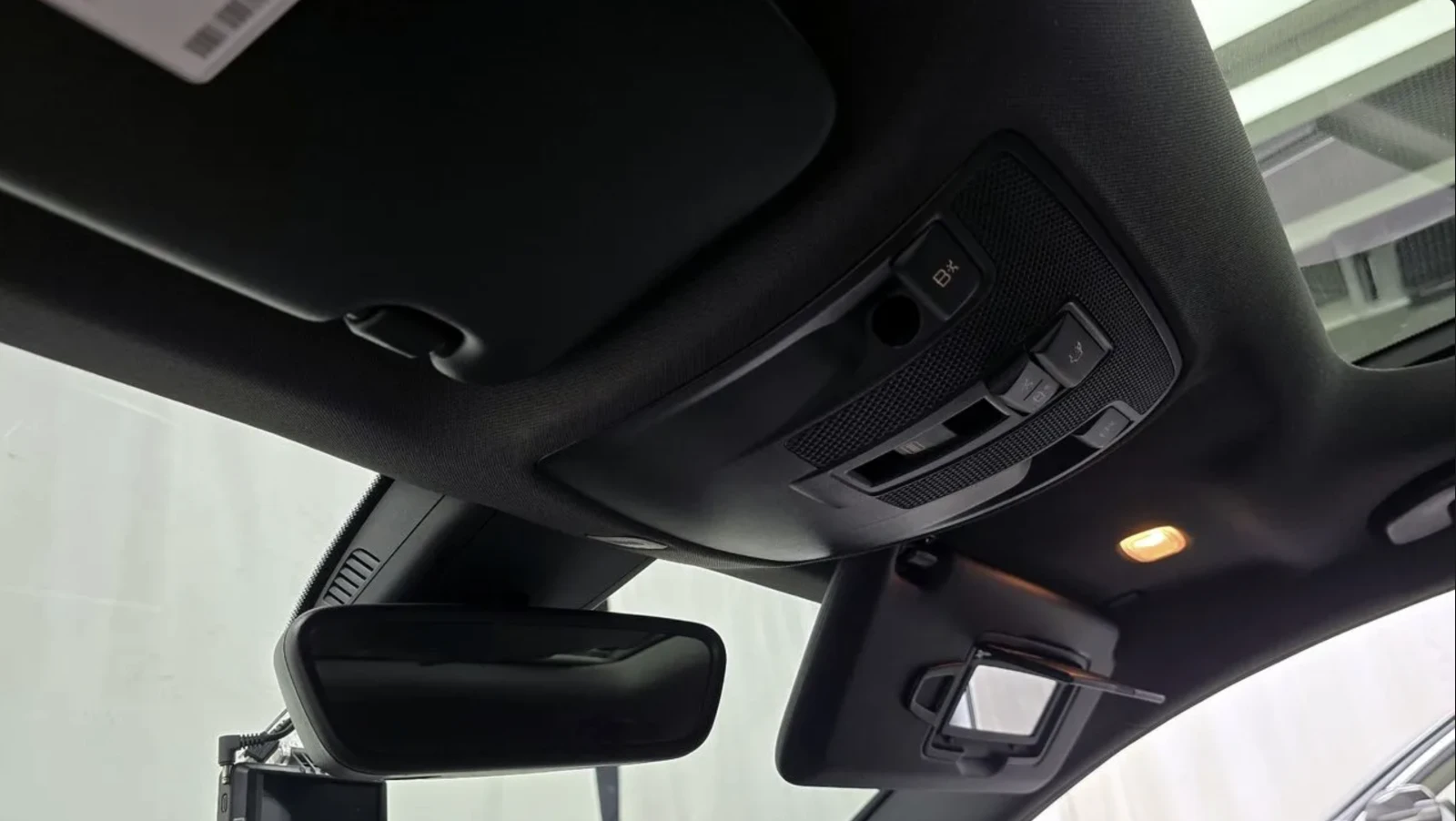 Mercedes-Benz A45 AMG CARBON / ПАНОРАМА / CARPLAY / , снимка 17 - Автомобили и джипове - 54868922