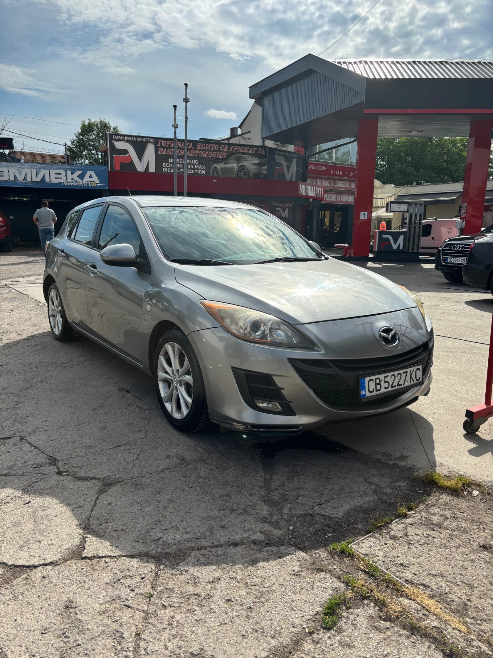 Mazda 3 2.2 дизел перфектна