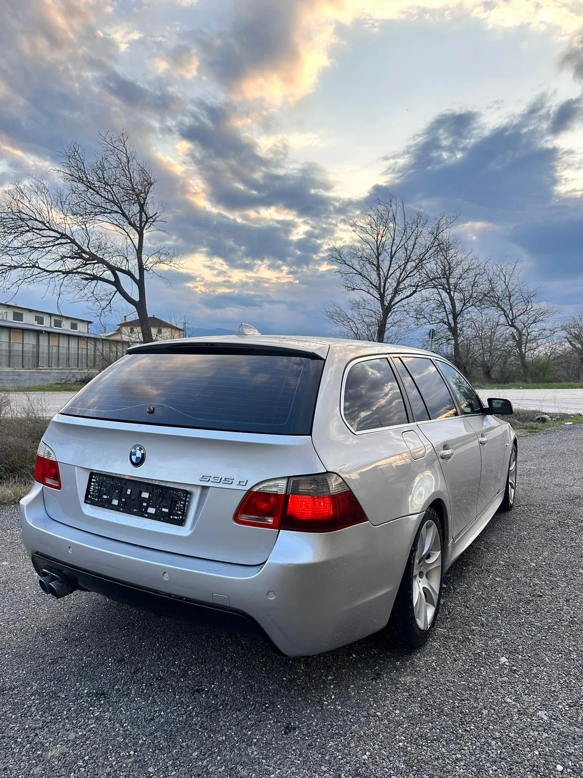 BMW 535, снимка 11 - Автомобили и джипове - 55900066