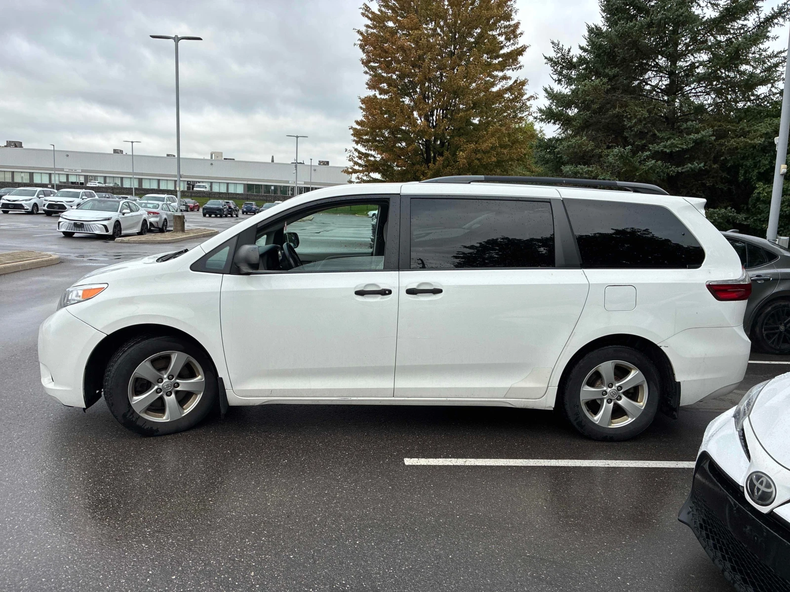 Toyota Sienna * 5dr 7 Pass FWD* ���������� ��� ������������*  | Mobile.bg � ����������� 2