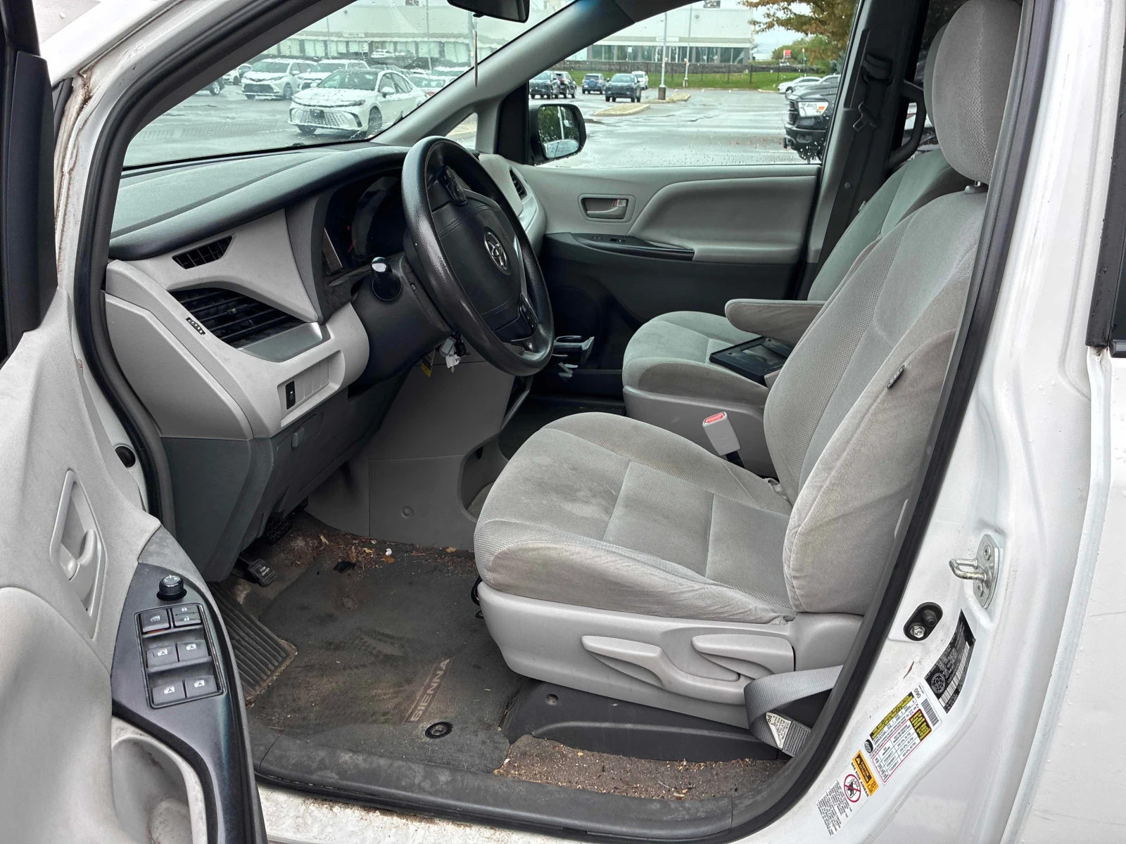 Toyota Sienna * 5dr 7 Pass FWD* ���������� ��� ������������*  | Mobile.bg � ����������� 17