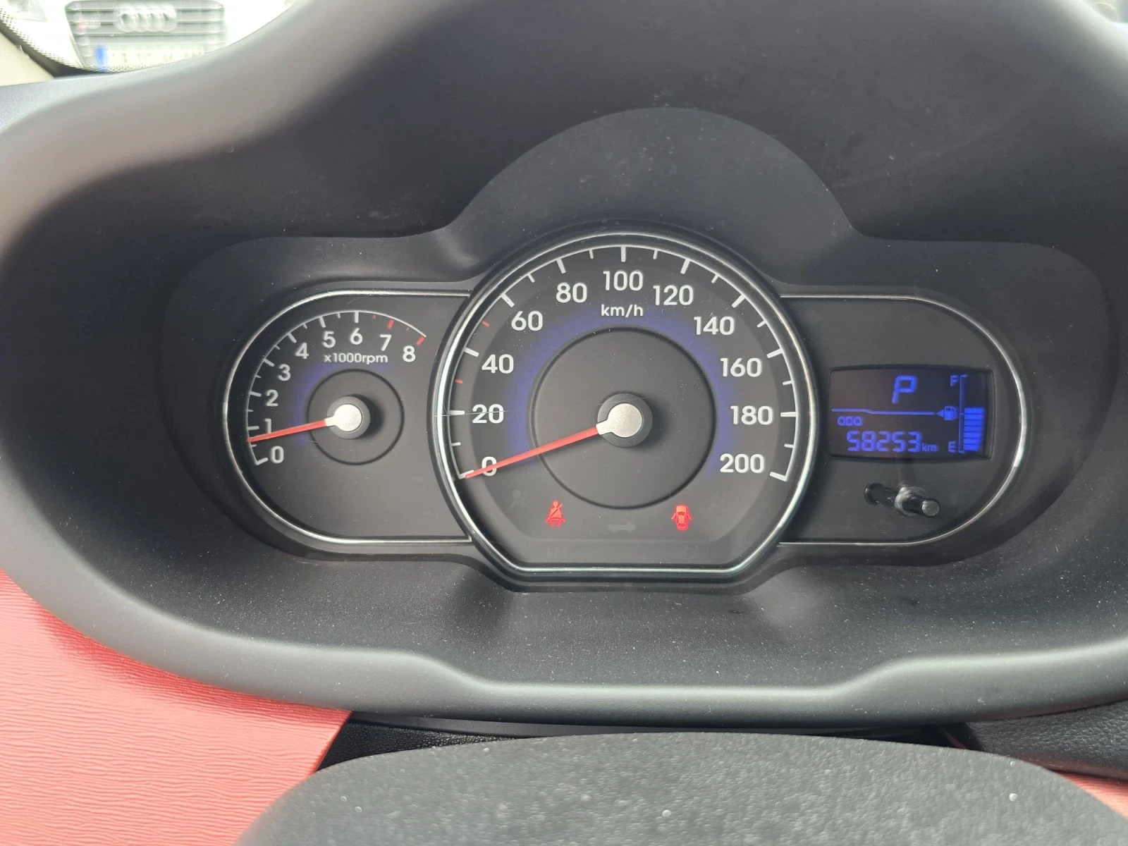Hyundai I10 1.2, снимка 8 - Автомобили и джипове - 56182203