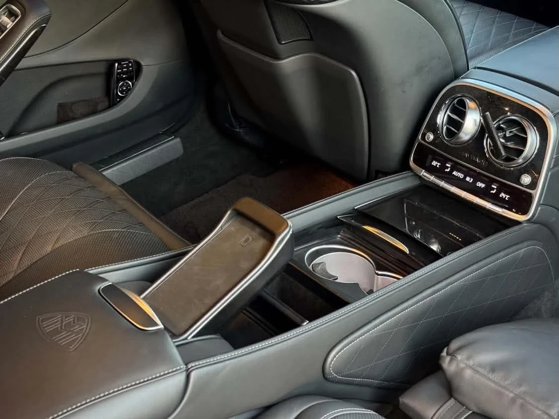 Mercedes-Benz S 560 Maybach, снимка 16 - Автомобили и джипове - 56228477