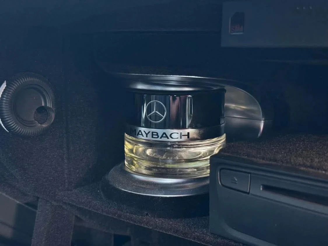 Mercedes-Benz S 560 Maybach, снимка 6 - Автомобили и джипове - 56228477