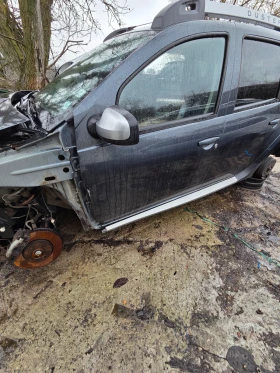 Dacia Duster 1600i Nisan, снимка 1