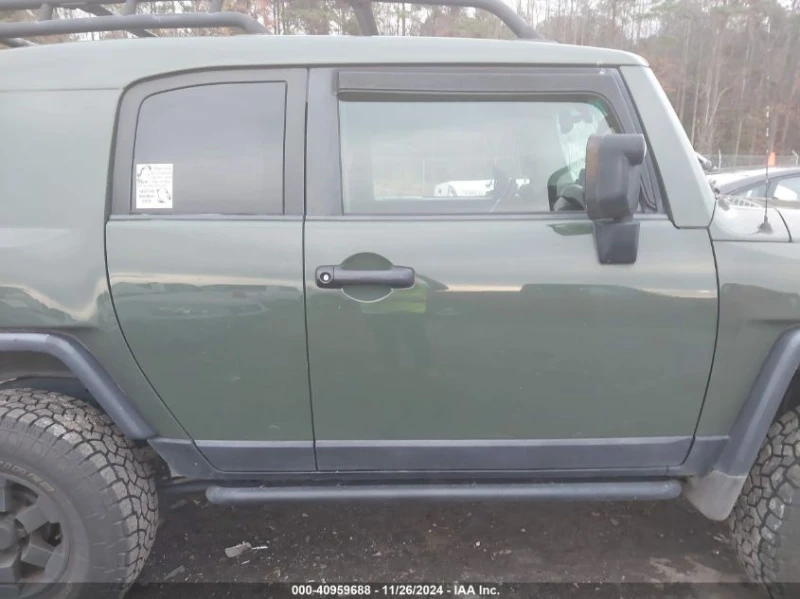 Toyota Fj cruiser, снимка 7 - Автомобили и джипове - 48698192