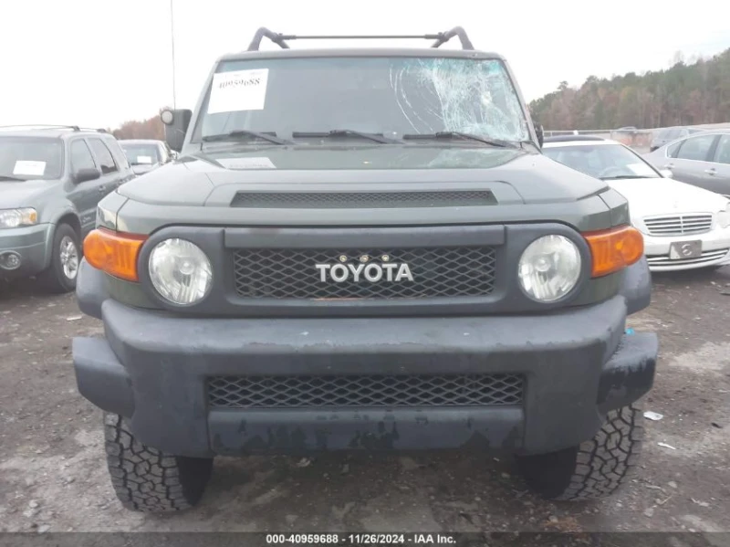 Toyota Fj cruiser, снимка 2 - Автомобили и джипове - 48698192