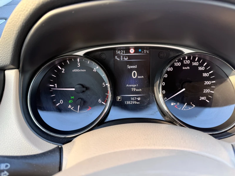 Nissan X-trail T32 1.6D 7 местен, снимка 17 - Автомобили и джипове - 53135667