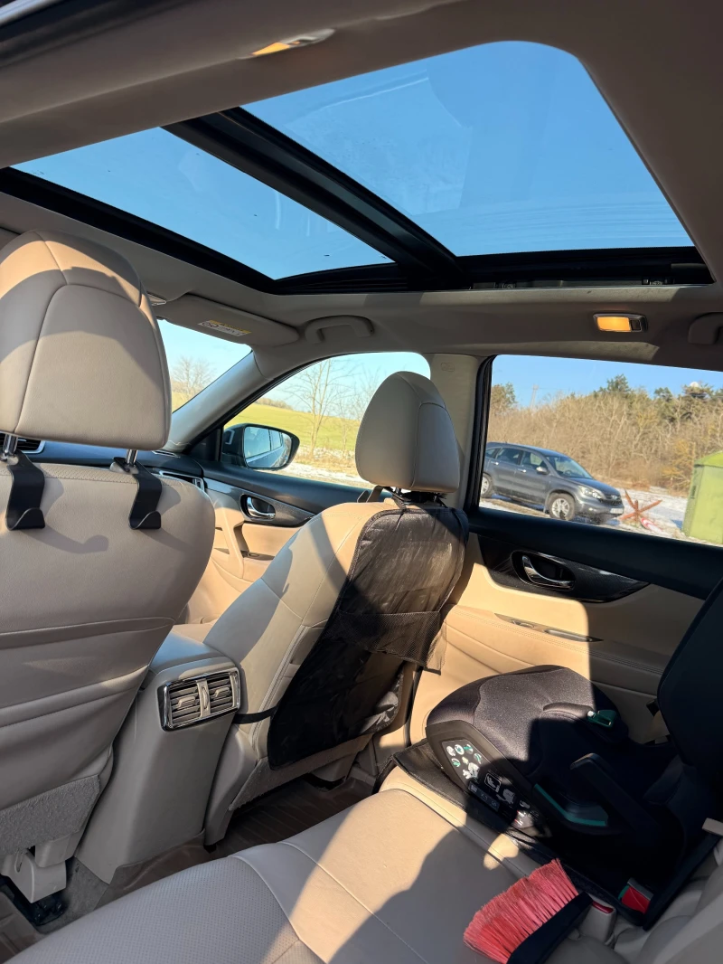 Nissan X-trail T32 1.6D 7 местен, снимка 12 - Автомобили и джипове - 53135667