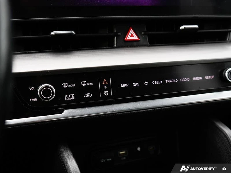 Kia Sportage EX * * PANO * * KEYLESS * * CARFAX * * АВТОКРЕДИТ , снимка 12 - Автомобили и джипове - 53186477