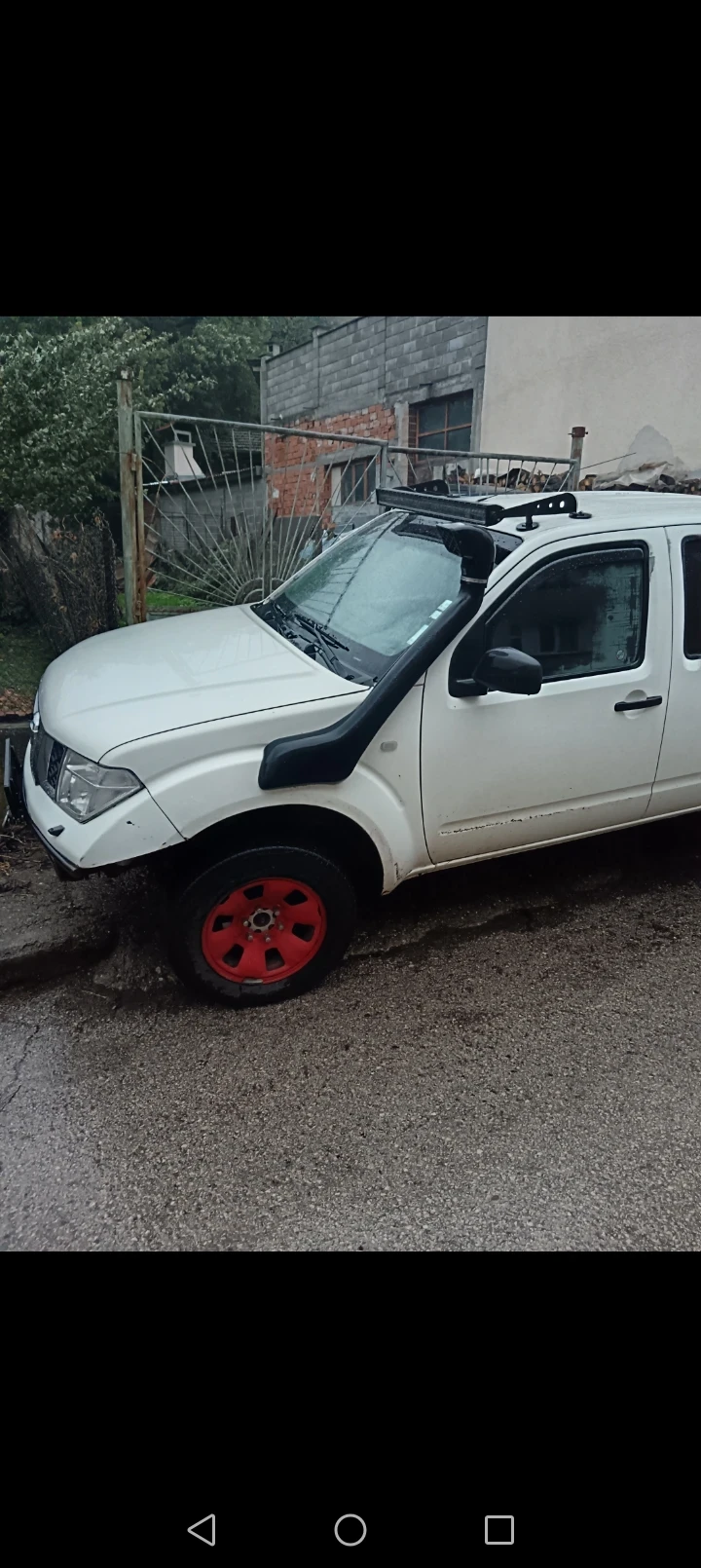 Nissan Navara, снимка 2 - Автомобили и джипове - 54677905