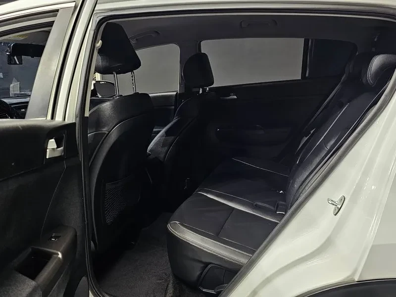 Kia Sportage 4TH GENERATION DIESEL 1.7 TRENDY, снимка 13 - Автомобили и джипове - 55310742
