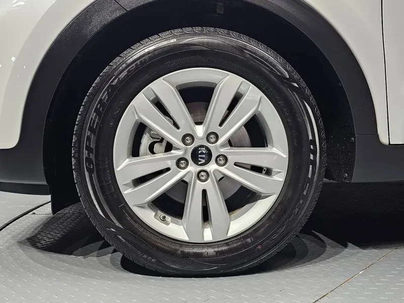 Kia Sportage 4TH GENERATION DIESEL 1.7 TRENDY, снимка 5 - Автомобили и джипове - 55310742