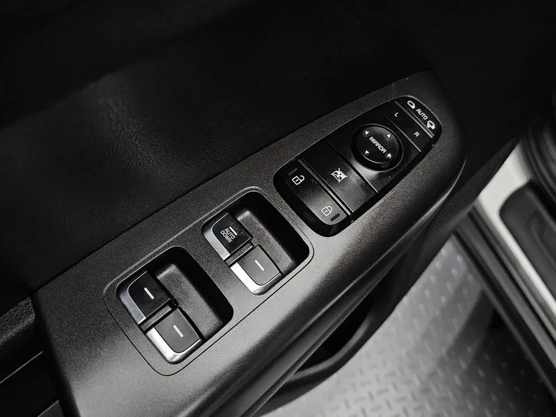 Kia Sportage 4TH GENERATION DIESEL 1.7 TRENDY, снимка 17 - Автомобили и джипове - 55310742