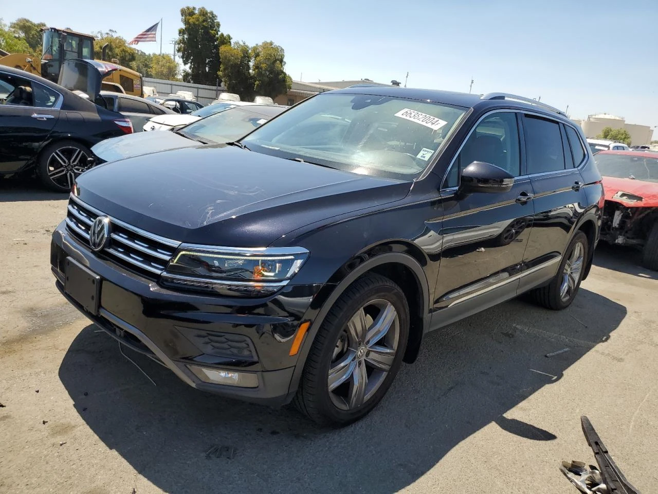 VW Tiguan SEL PREMIUM 2.0L  - изображение 2