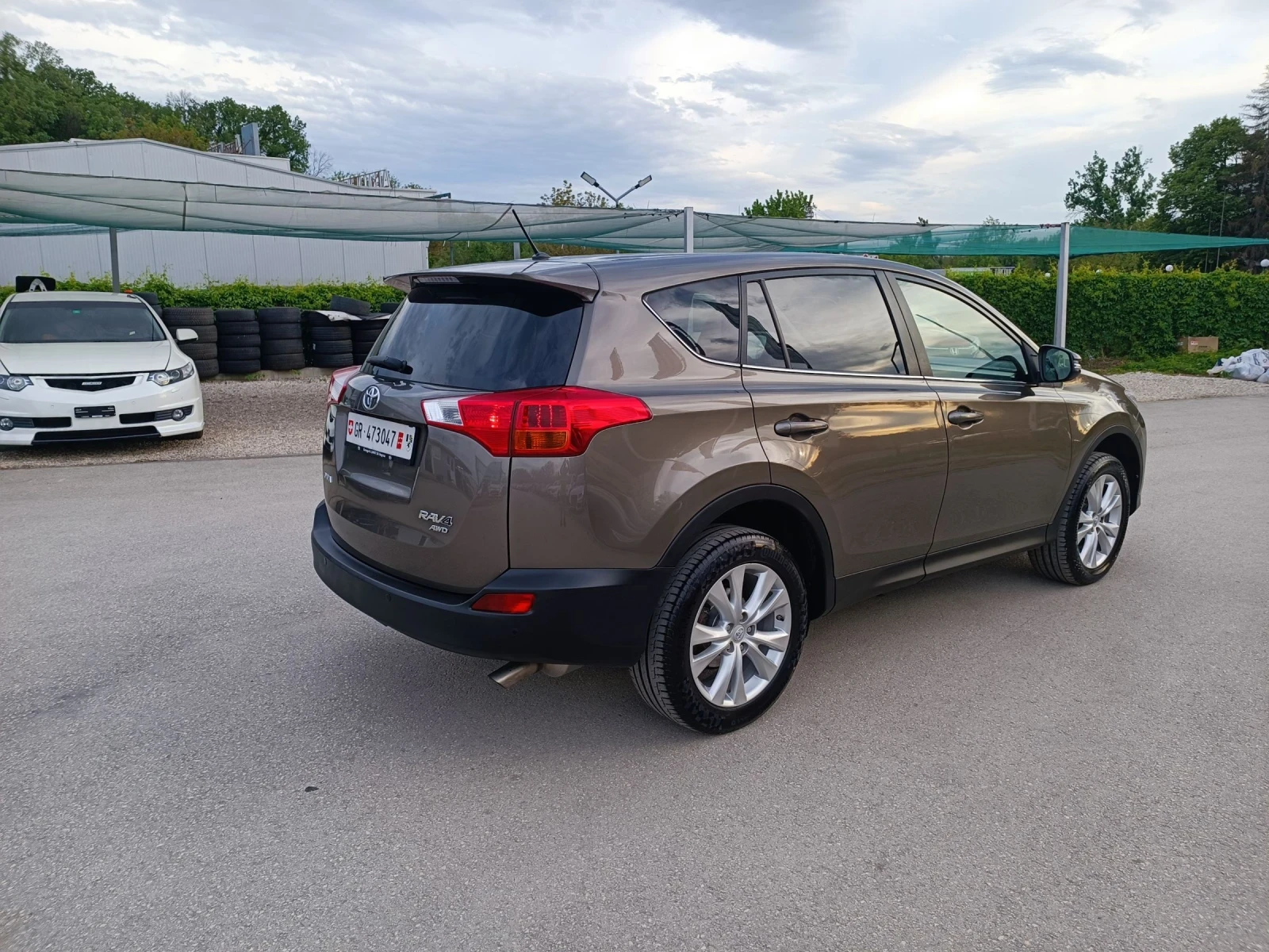 Toyota Rav4 2.0i-152кс-ШВЕЙЦАРИЯ-РЪЧКА-6ск-4Х4 - изображение 3
