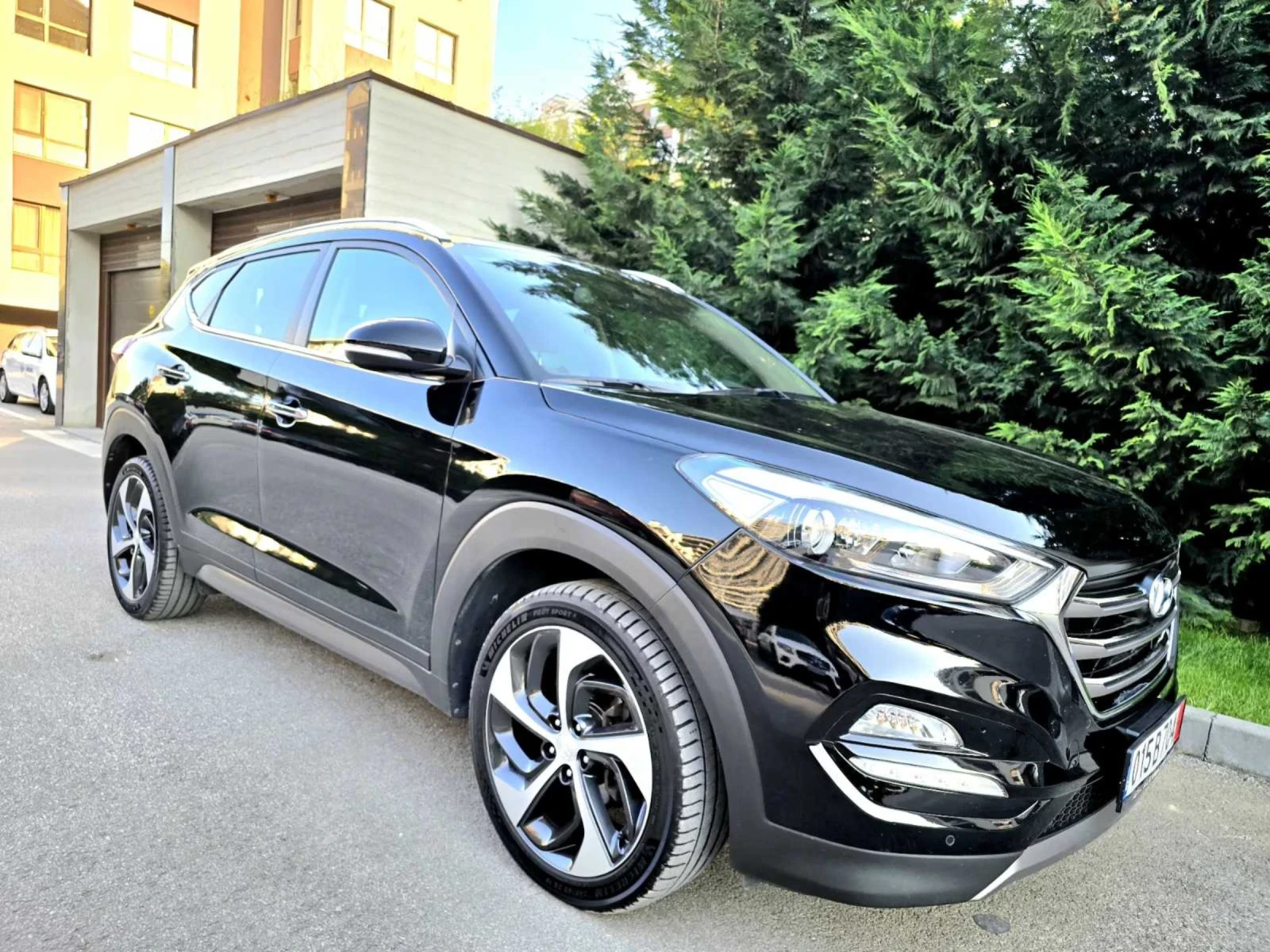 Hyundai Tucson 2.0автомат панорама  4х4 кожа - изображение 3