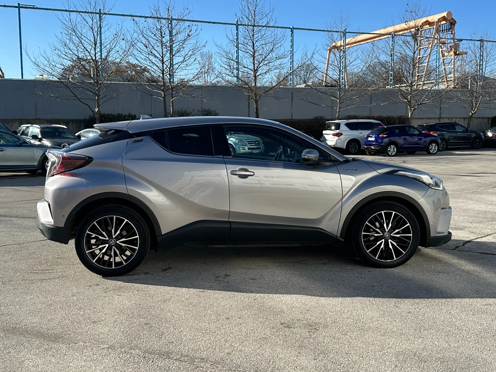 Toyota C-HR 1.8 Hybrid 98 к.с./ГАРАНЦИЯ ОТ КЕНТАВЪР  - изображение 5