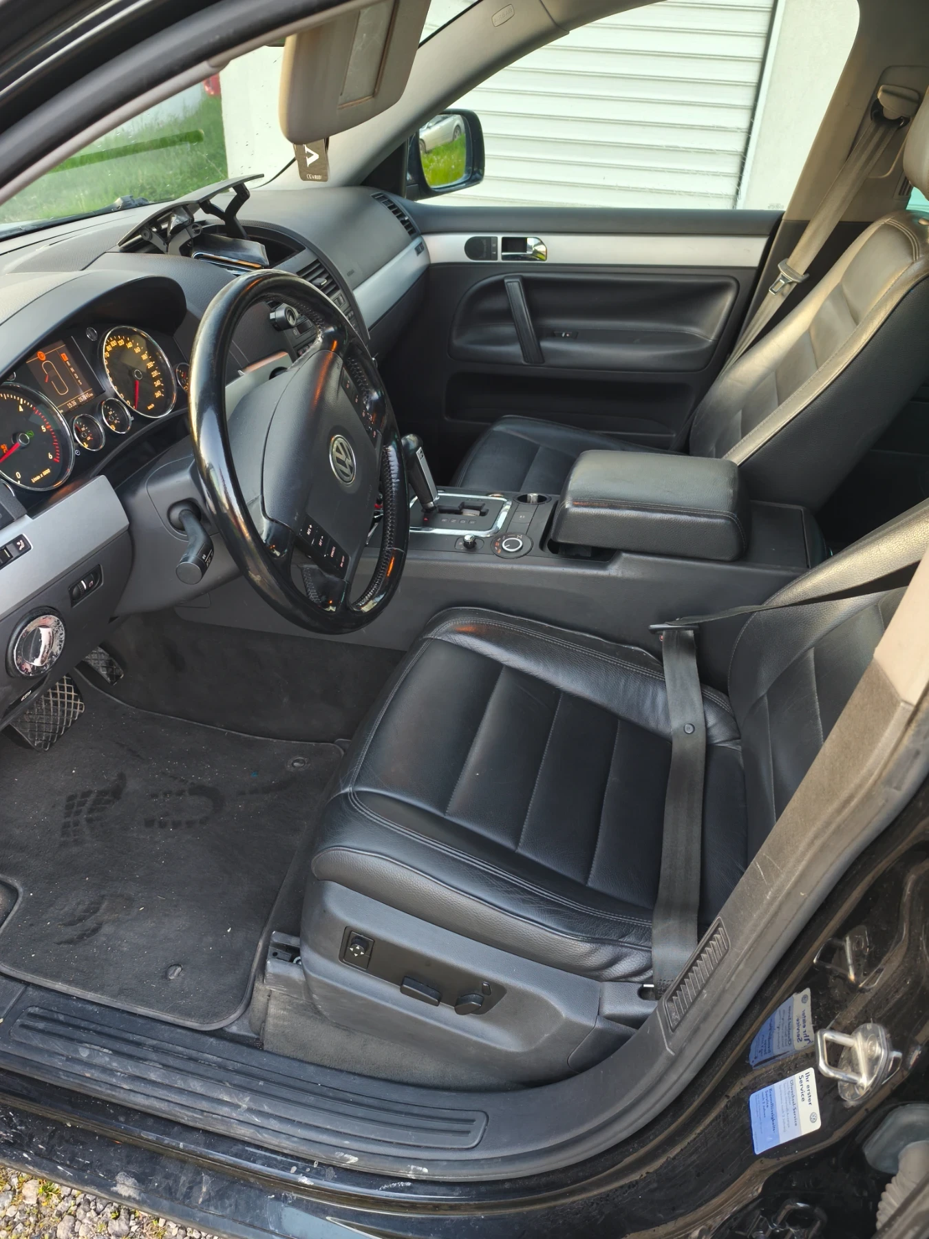 VW Touareg, снимка 7 - Автомобили и джипове - 54334012