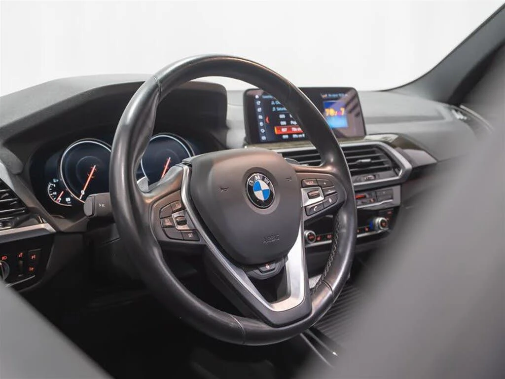 BMW X3 * X-DRIVE30I* ПРЕДСТАВИТЕЛСТВО* , снимка 10 - Автомобили и джипове - 54477978