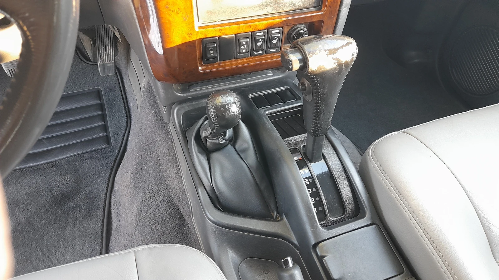 Nissan Pathfinder, снимка 14 - Автомобили и джипове - 54598696