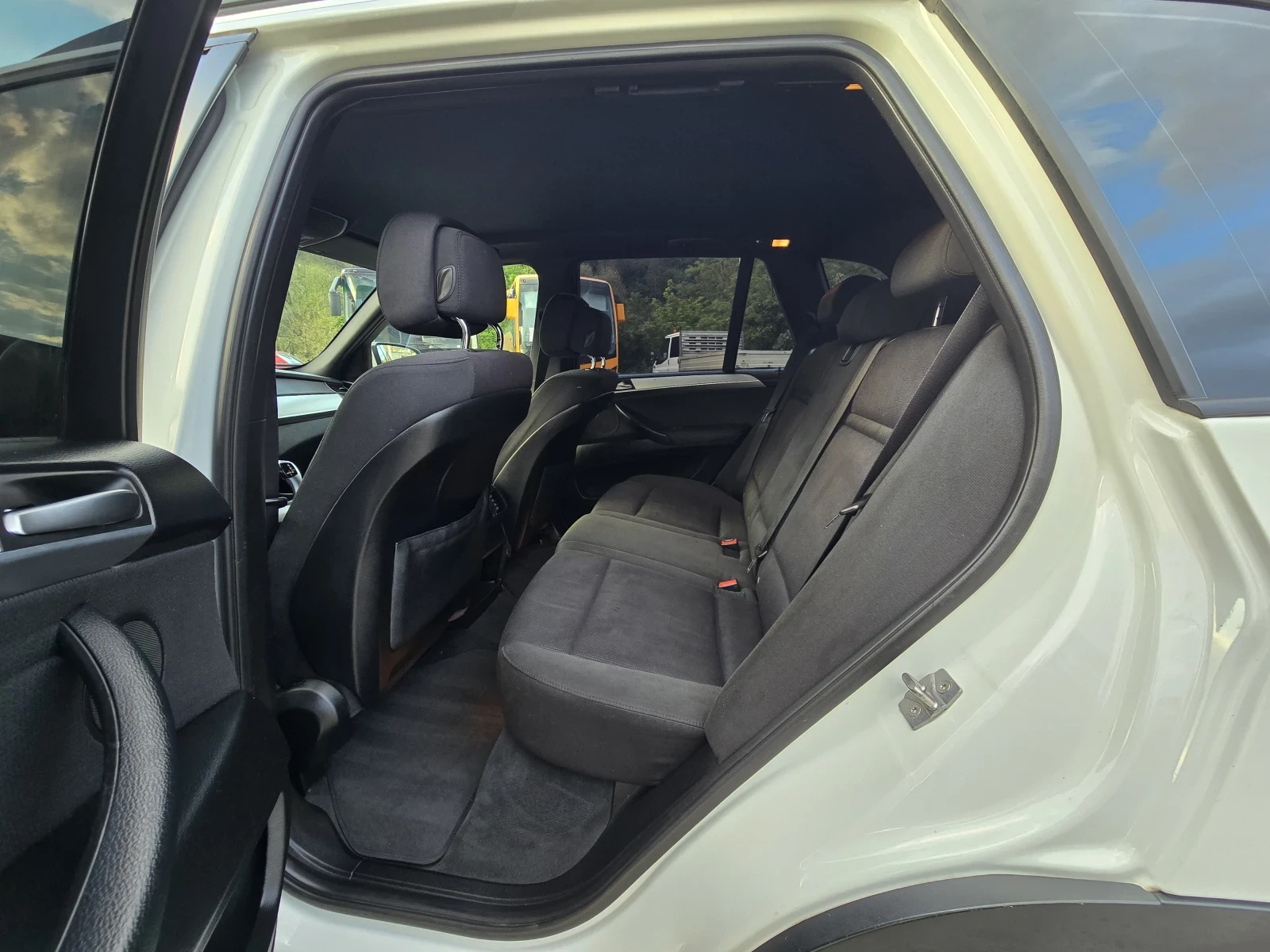 BMW X5 Топ състояние лизинг Само срещу първоначална вноск, снимка 12 - Автомобили и джипове - 54813119