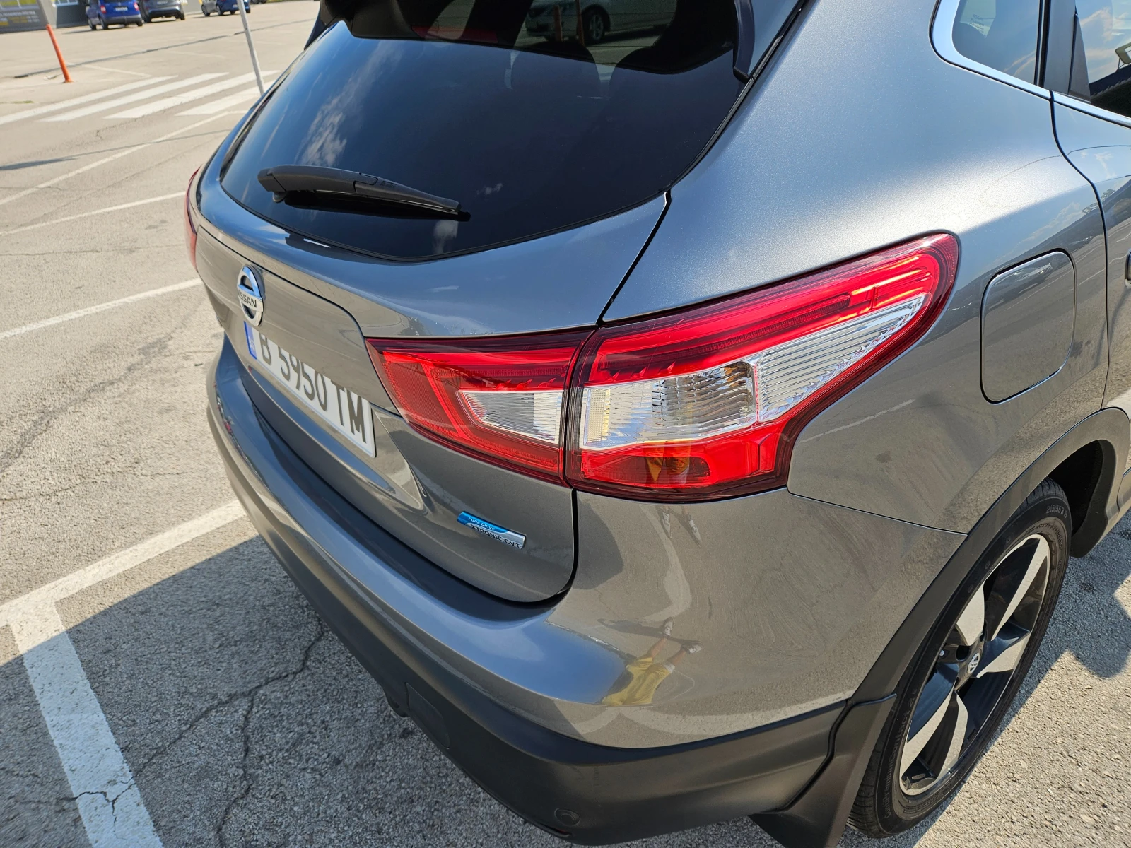 Nissan Qashqai, снимка 6 - Автомобили и джипове - 55339049