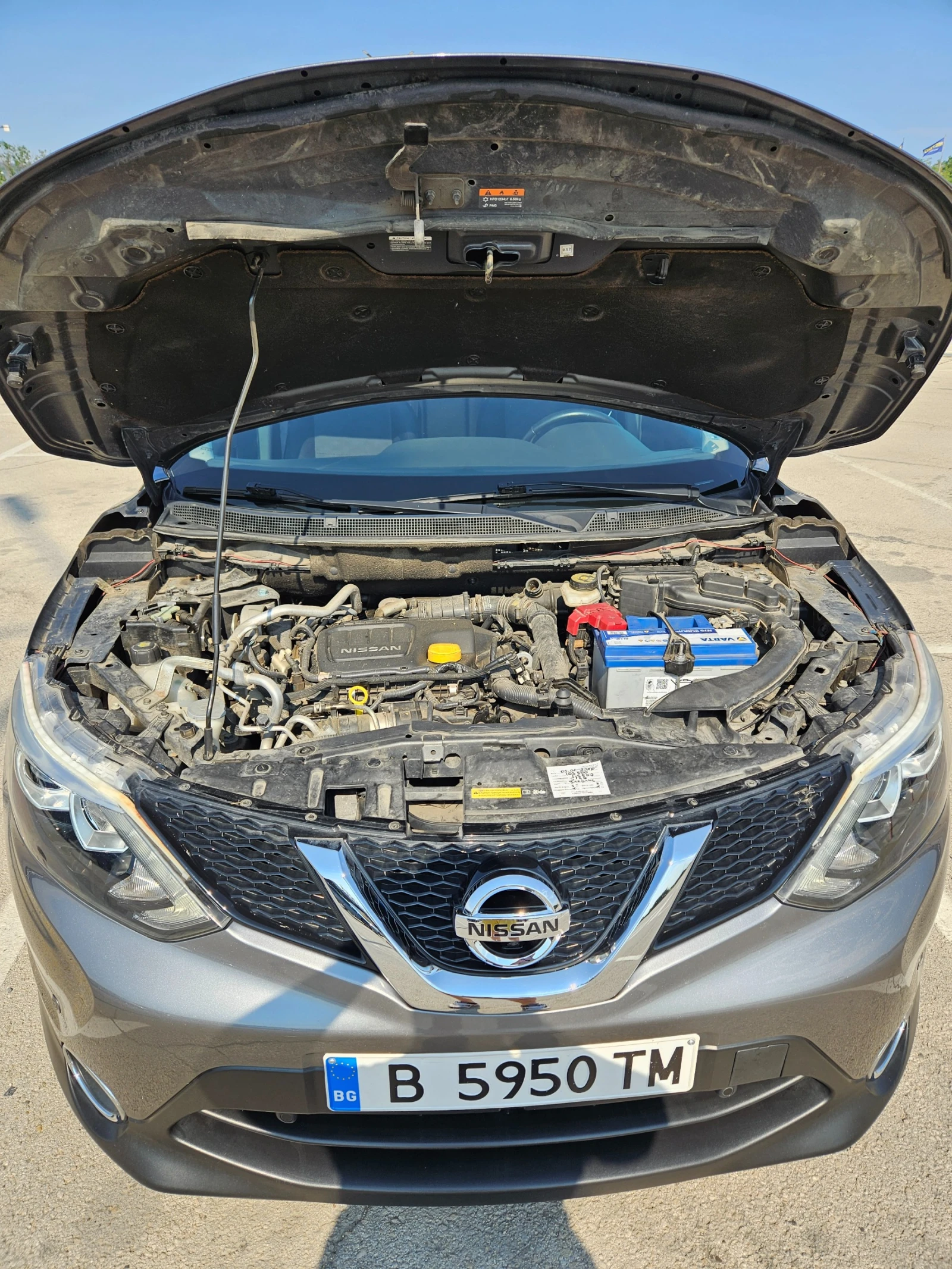 Nissan Qashqai, снимка 14 - Автомобили и джипове - 55339049