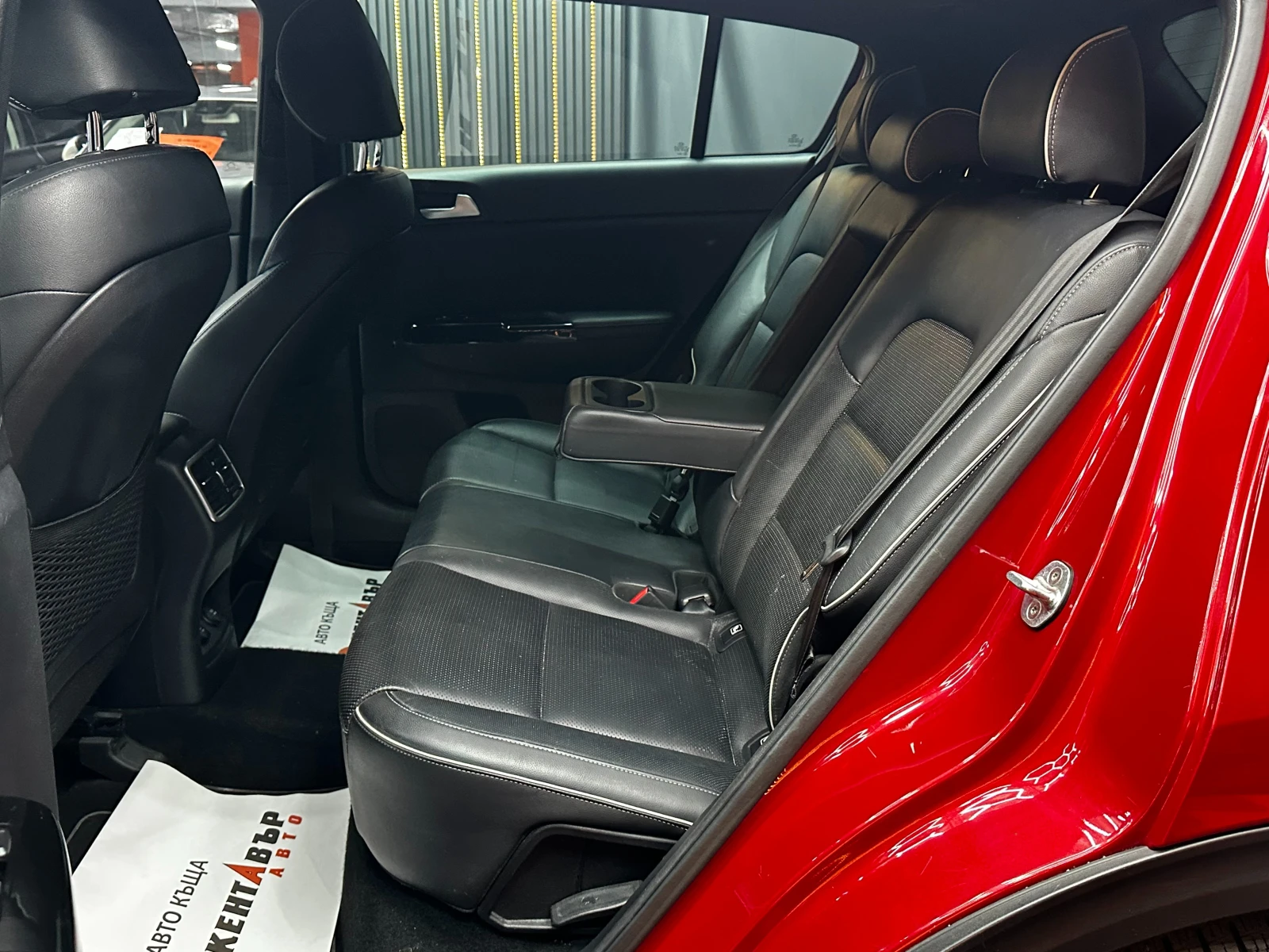 Kia Sportage 1.7d 141 к.с./ГАРАНЦИЯ, снимка 9 - Автомобили и джипове - 55537218