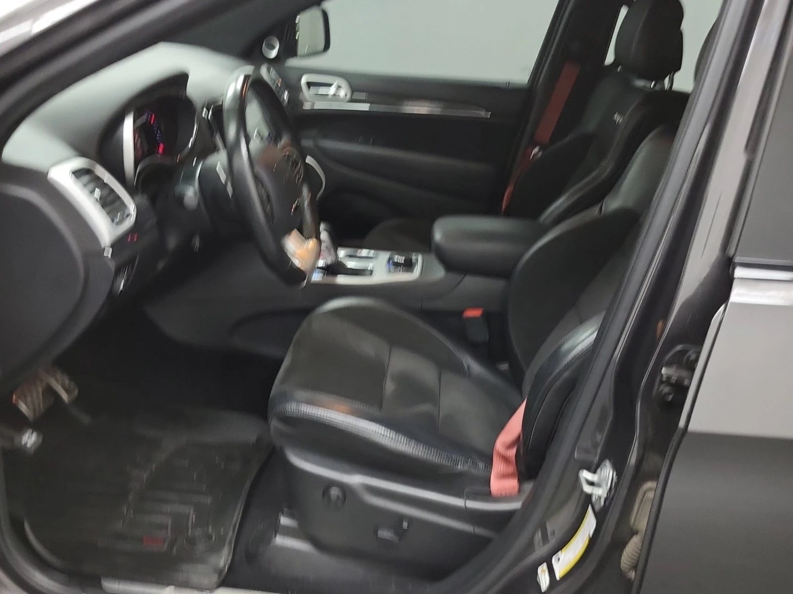 Jeep Grand cherokee * SRT * АВТОКРЕДИТ БЕЗ ПЪРВОНАЧАЛНА ВНОСКА* , снимка 5 - Автомобили и джипове - 56093886