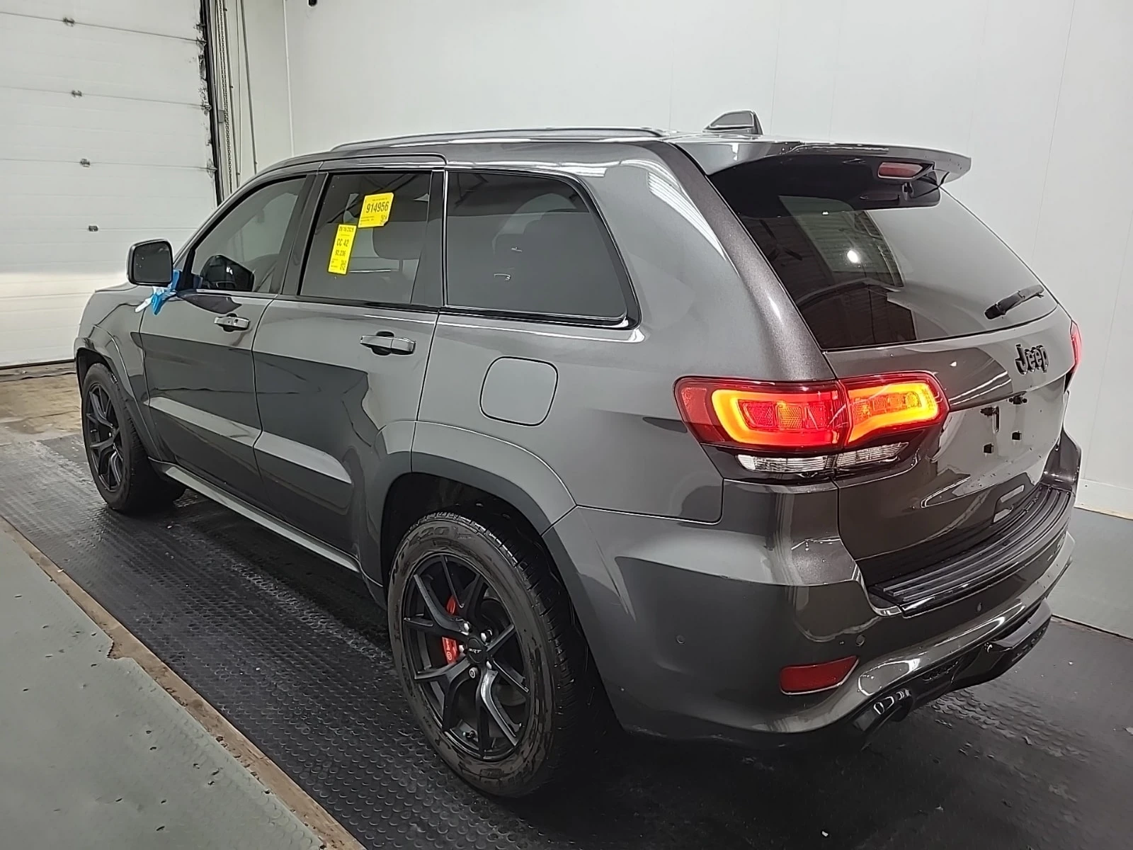 Jeep Grand cherokee * SRT * АВТОКРЕДИТ БЕЗ ПЪРВОНАЧАЛНА ВНОСКА* , снимка 4 - Автомобили и джипове - 56093886