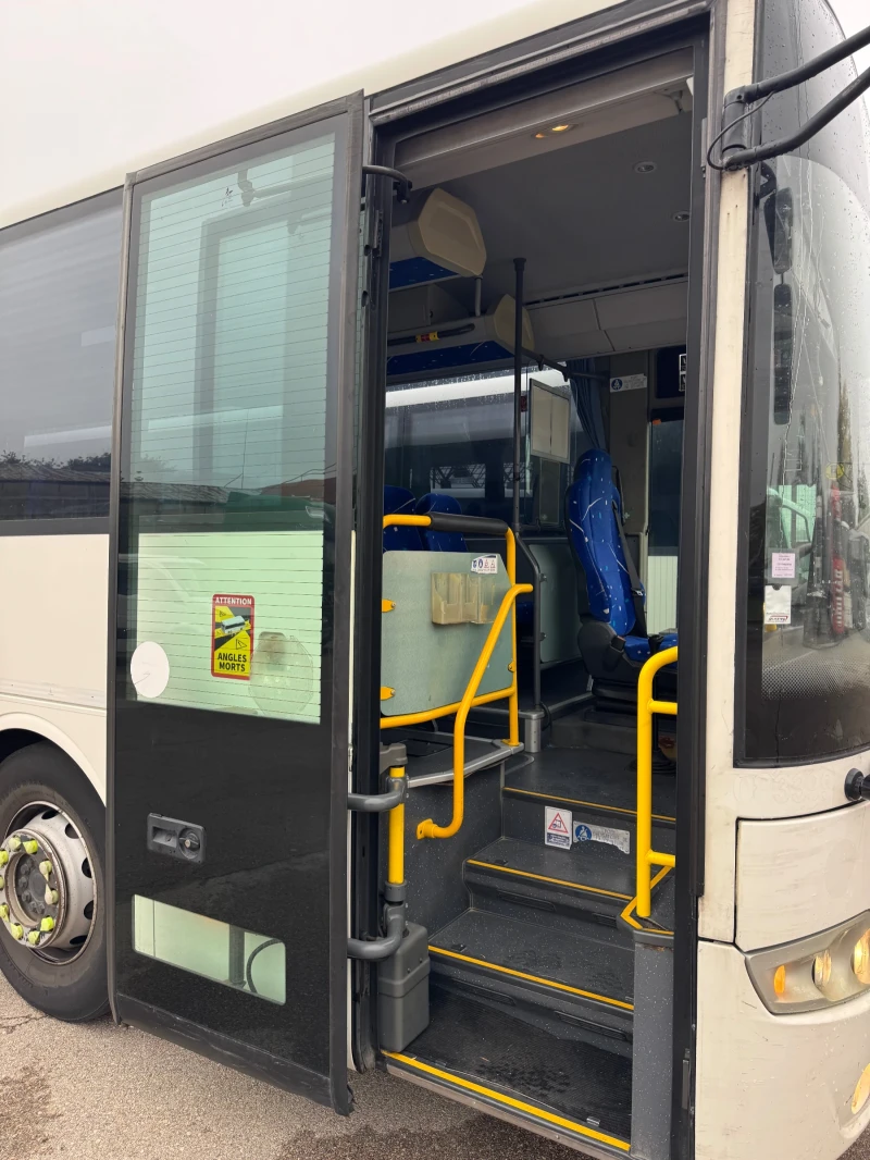 Mercedes-Benz Intouro Клима ръчка 59 места + 24прави, снимка 4 - Бусове и автобуси - 52228789