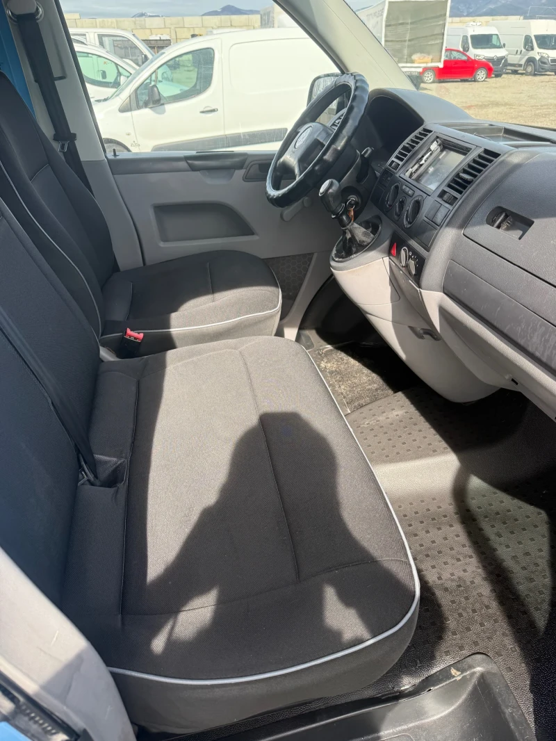 VW Transporter 2.5 TDI KLIMA 8+ 1, снимка 8 - Бусове и автобуси - 53592477