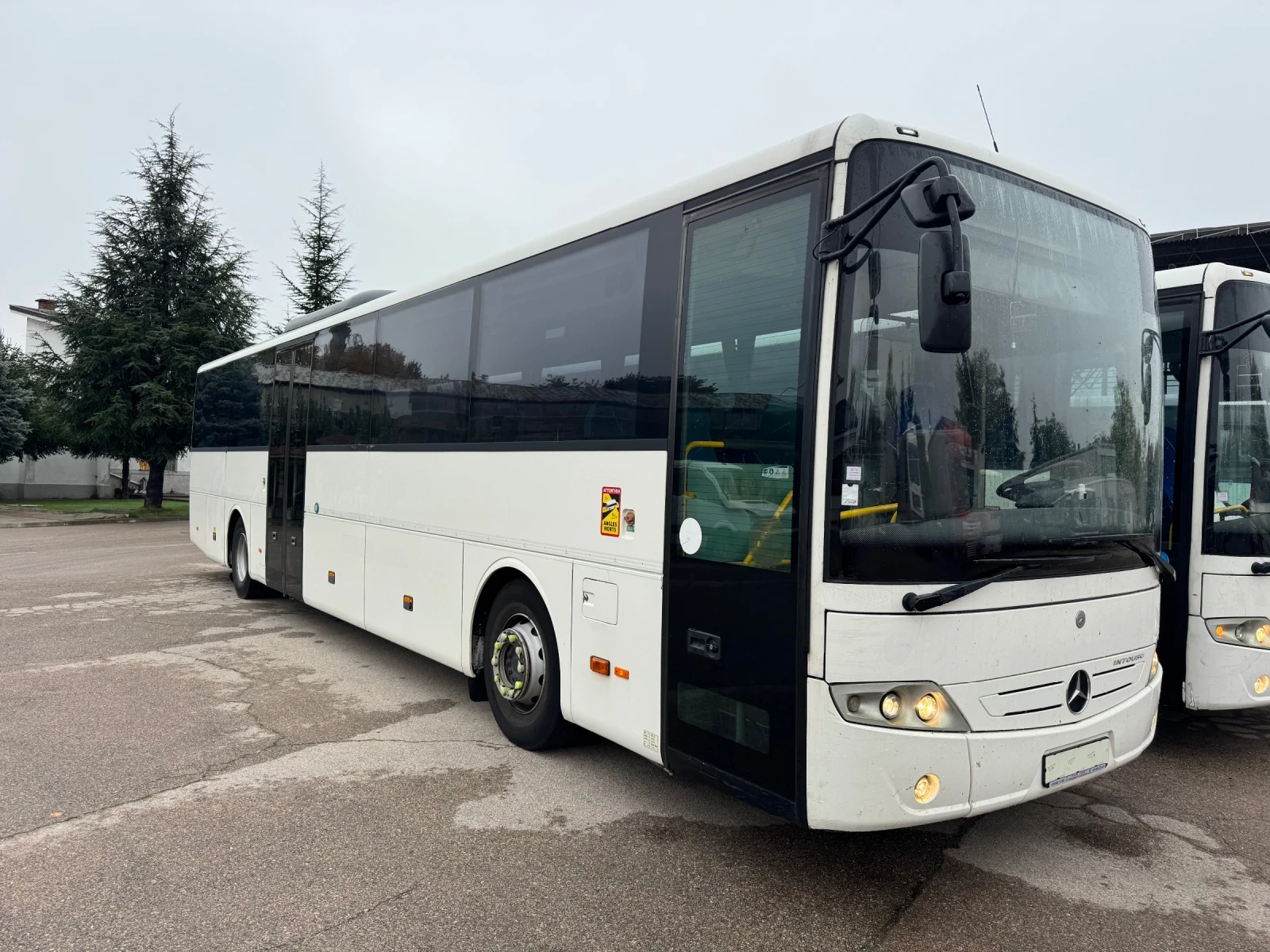 Mercedes-Benz Intouro   59  + 24 | Mobile.bg   1