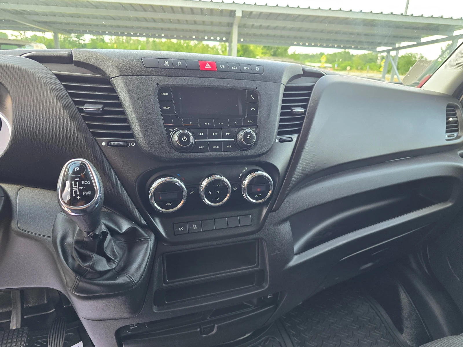 Iveco 35s16 35C16 HI MATIC ! ! ДЪЛГА БАЗА ! ! АВТОМАТИК, снимка 11 - Бусове и автобуси - 54863900
