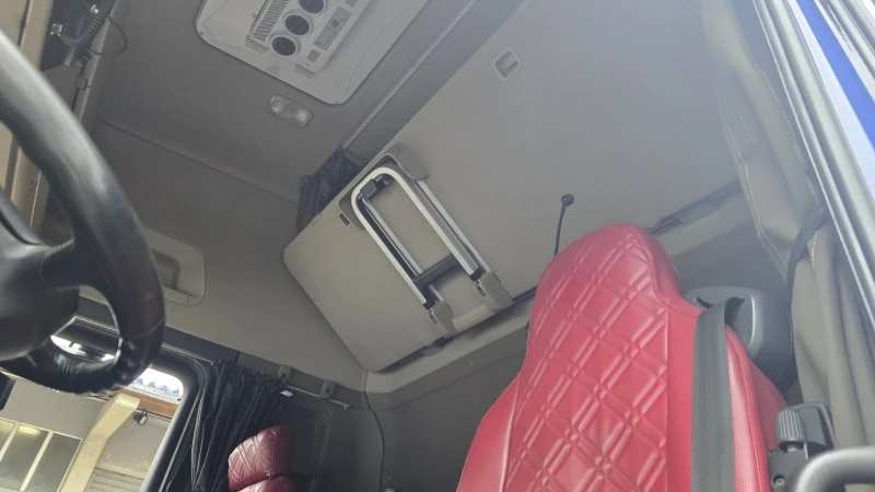 Scania R 520 / вдигащ лафет / мега / евро 6 , снимка 15 - Камиони - 53360329