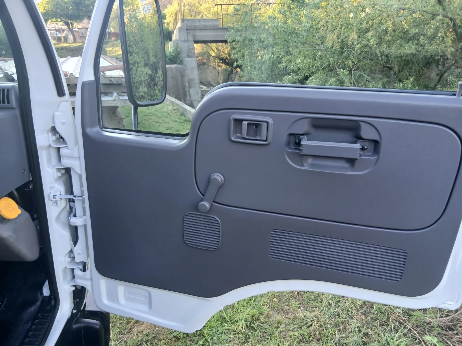 Nissan Kabstar 3, 0TDI - изображение 7