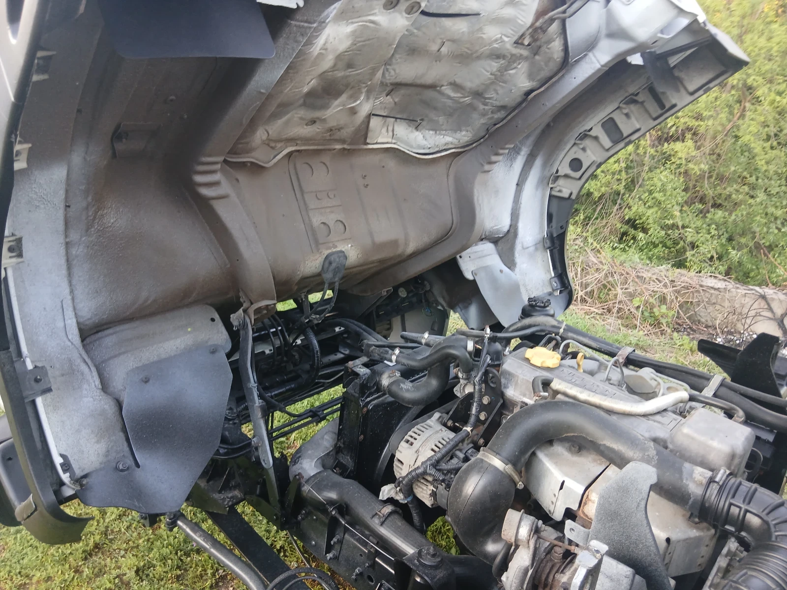 Nissan Kabstar 3, 0TDI - изображение 10