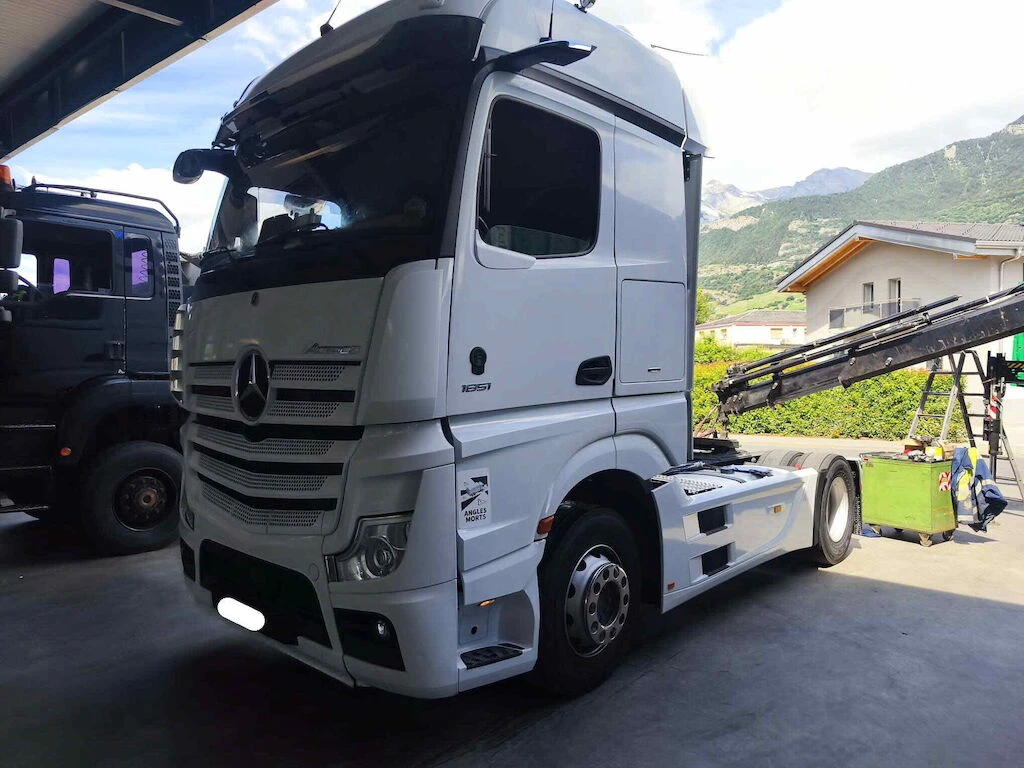 Mercedes-Benz Actros НА Части