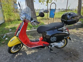     Vespa Primavera Mickey Mouse Limited edition 