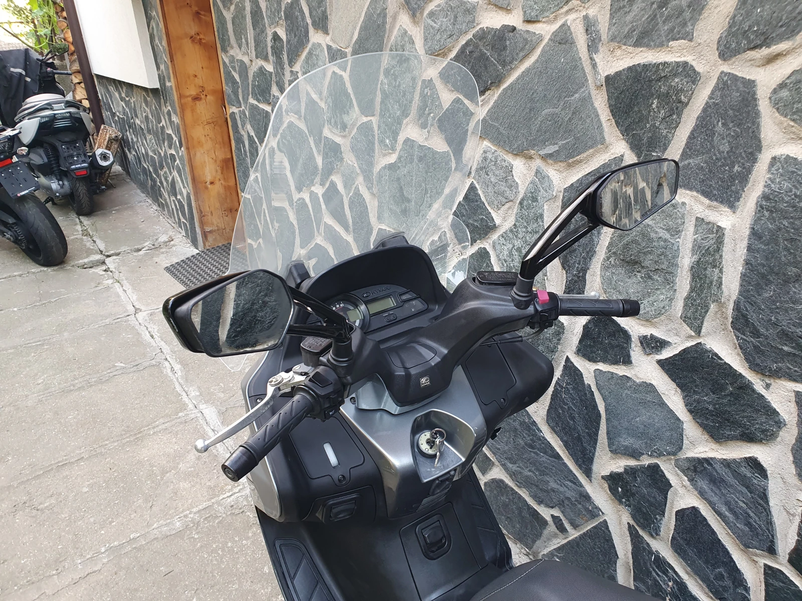 Kymco Xciting 400i - изображение 7