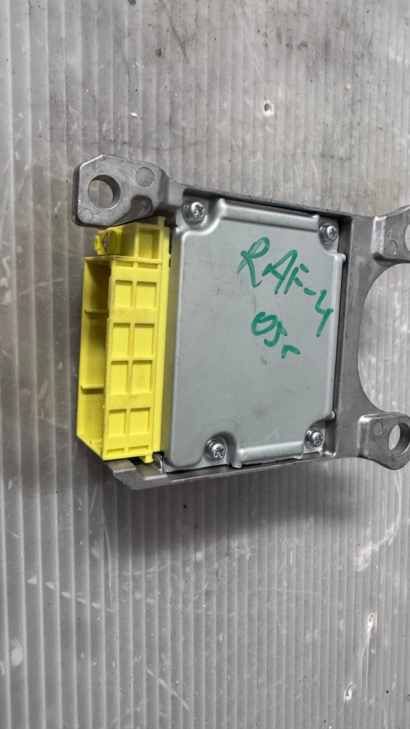 Airbag  /  /  a Toyota Rav4 - 89170-42200 / 152300-8961 | Mobile.bg   2