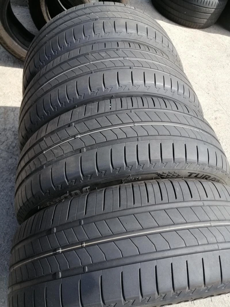 Гуми Летни 215/55R18, снимка 2 - Гуми и джанти - 36328996