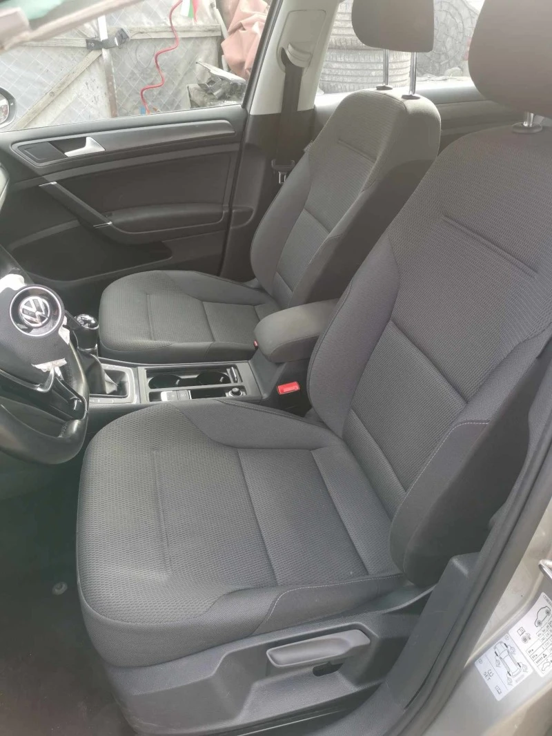 VW Golf 7 1.6tdi, снимка 13 - Автомобили и джипове - 43019072