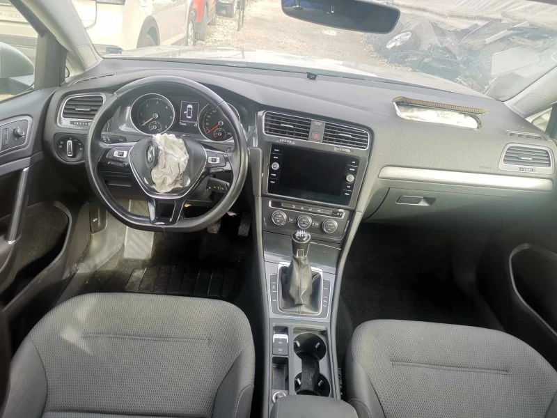 VW Golf 7 1.6tdi, снимка 10 - Автомобили и джипове - 43019072