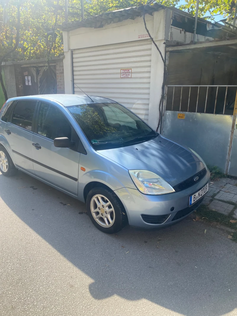 Ford Fiesta 1.3, снимка 2 - Автомобили и джипове - 47343410