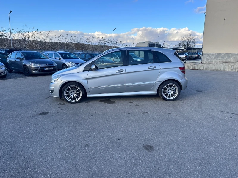 Mercedes-Benz B 180 FaceLift - 2.0CDI - УНИКАТ, снимка 8 - Автомобили и джипове - 48054834