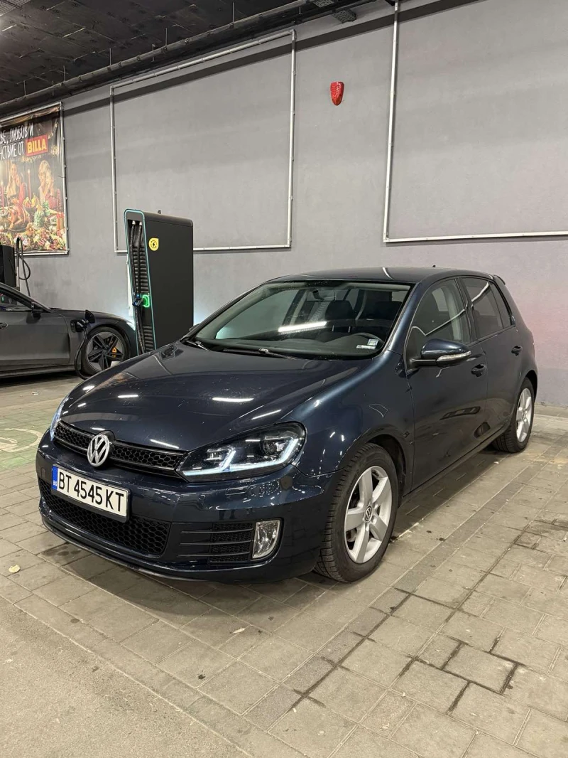 VW Golf, снимка 1 - Автомобили и джипове - 48264280