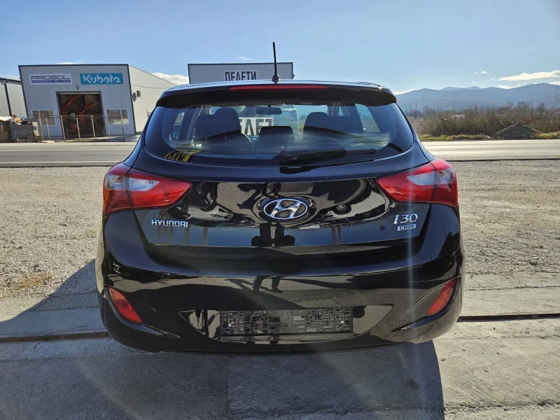 Hyundai I30 1.6 CRDI Euro5, снимка 4 - Автомобили и джипове - 48632980